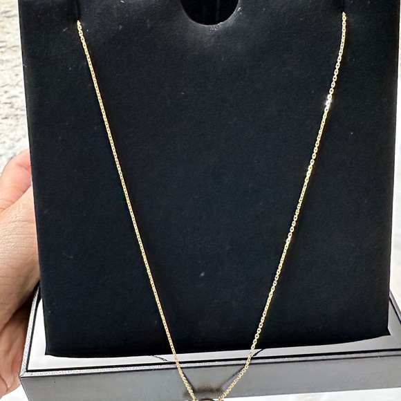 PIAGET
Sunlight 18k Rose Gold Mother of Pearl & Diamond Pendant Necklace - Picture 7 of 8